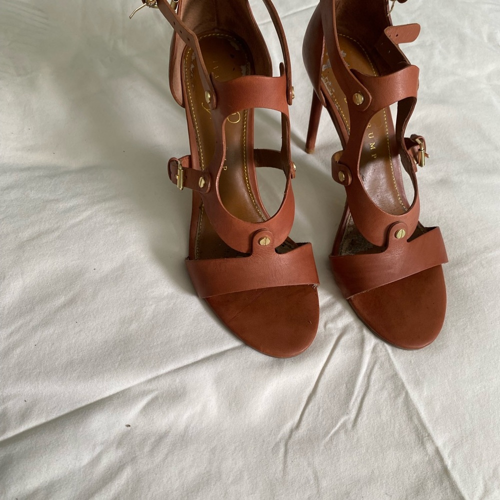 Ivanka Trump Tan Leather Heels with Gold Details